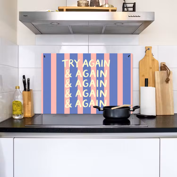Try again - Strepen - Roze - Verticaal - Blauw Inductie beschemer met haakjes klein -sfeer2