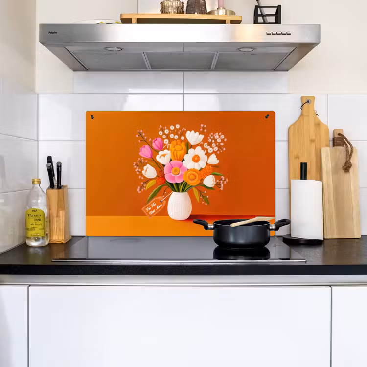 Vaas - Bloemen - Oranje Inductie beschemer met haakjes klein -sfeer2