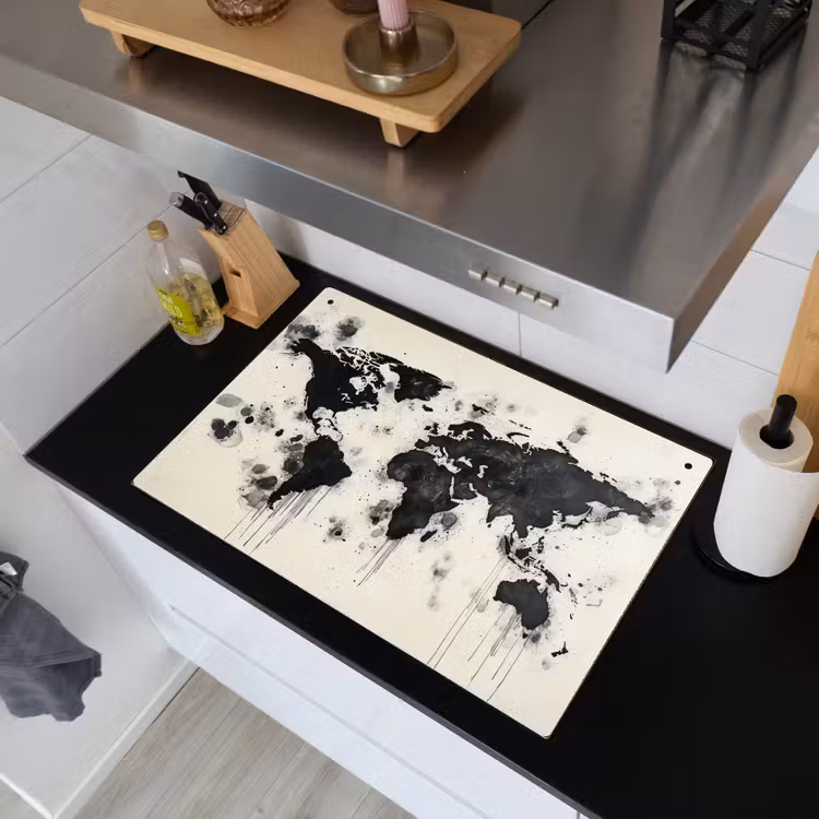 Wereldkaart - Zwart - Inkt Inductie beschemer met haakjes klein -sfeer1