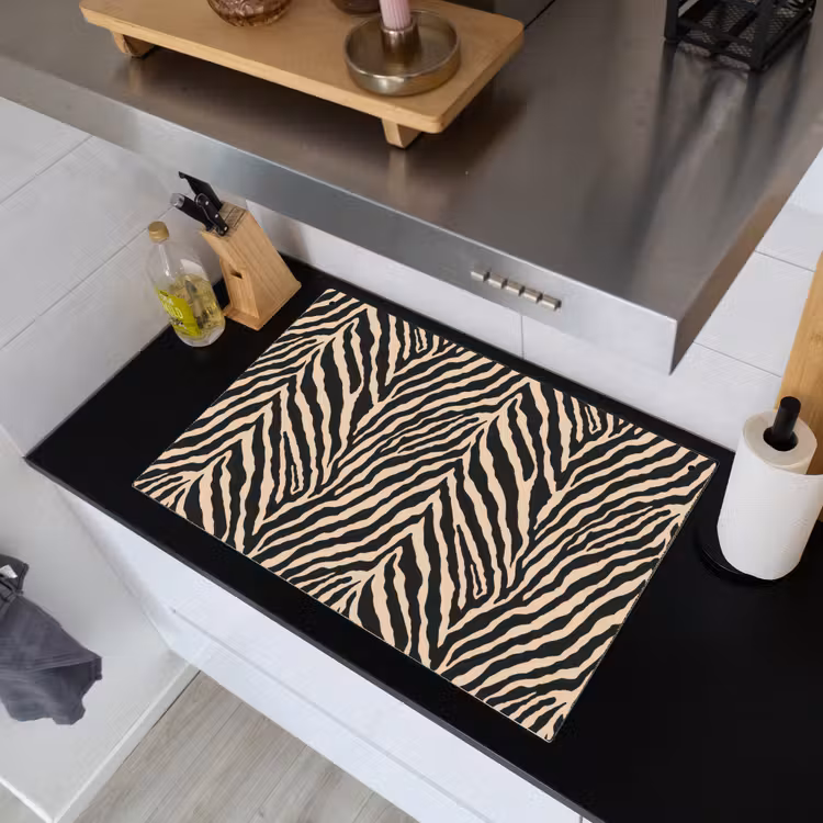 Zebra - Klassiek - Zwart Inductie beschemer met haakjes klein 777 -sfeer1