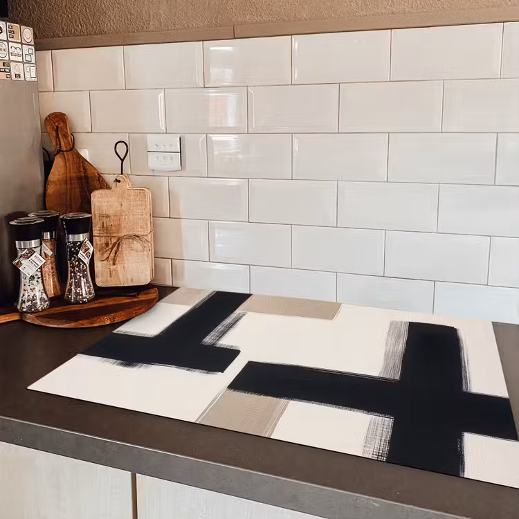 Zwart - Abstract - Japandi Inductie beschermer vinyl 3mm klein -sfeer3