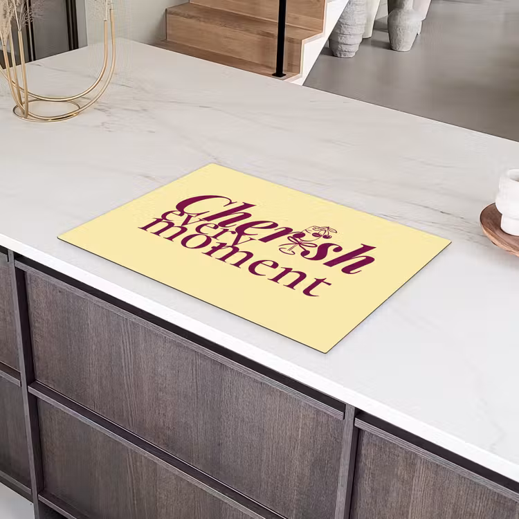 Cherish every moment - Cocktailglas - Geel Inductie beschermer vinyl 3mm klein -sfeer8