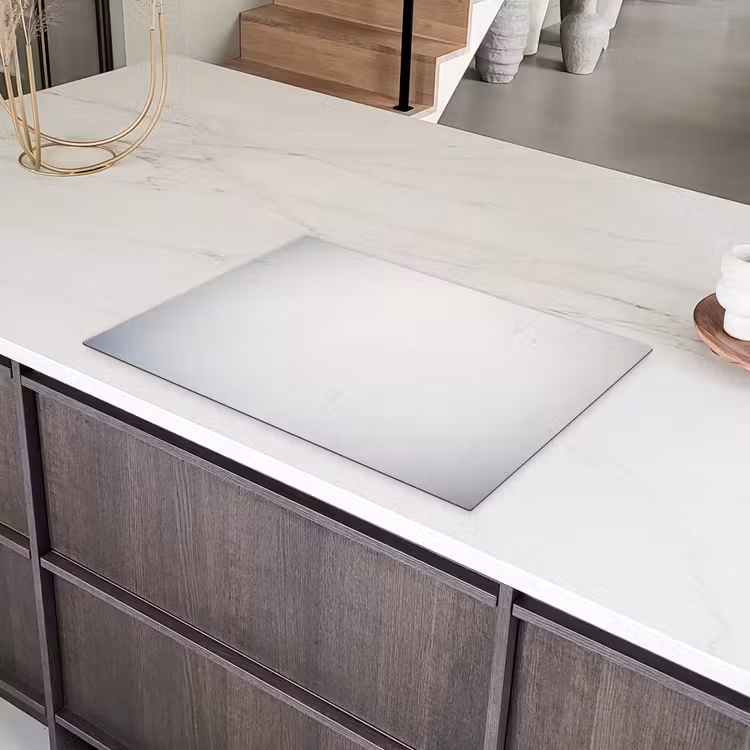 Beton - Wit - Modern Inductie beschermer vinyl 3mm klein -sfeer8