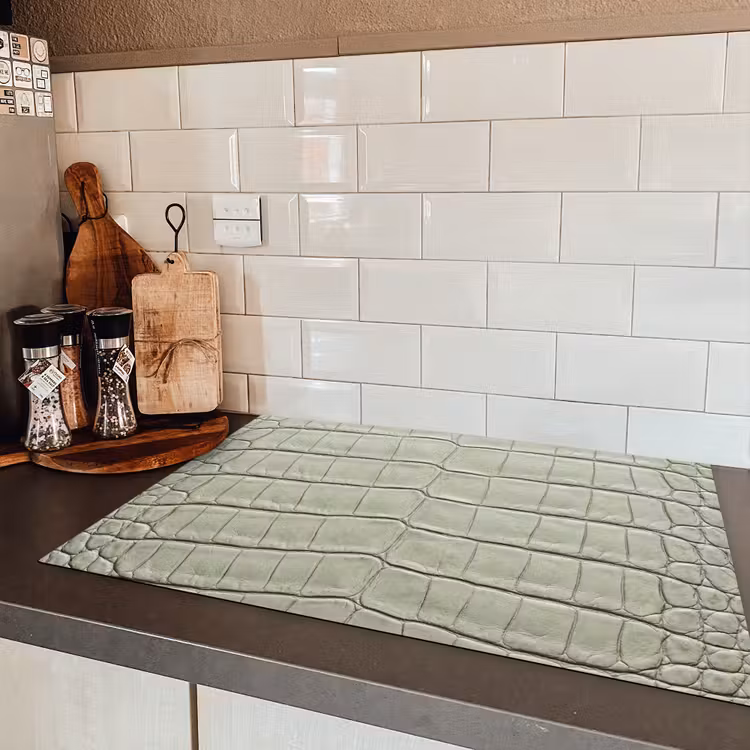 Krokodillenleer - Schubben - Groen Inductie beschermer vinyl 3mm klein -sfeer3