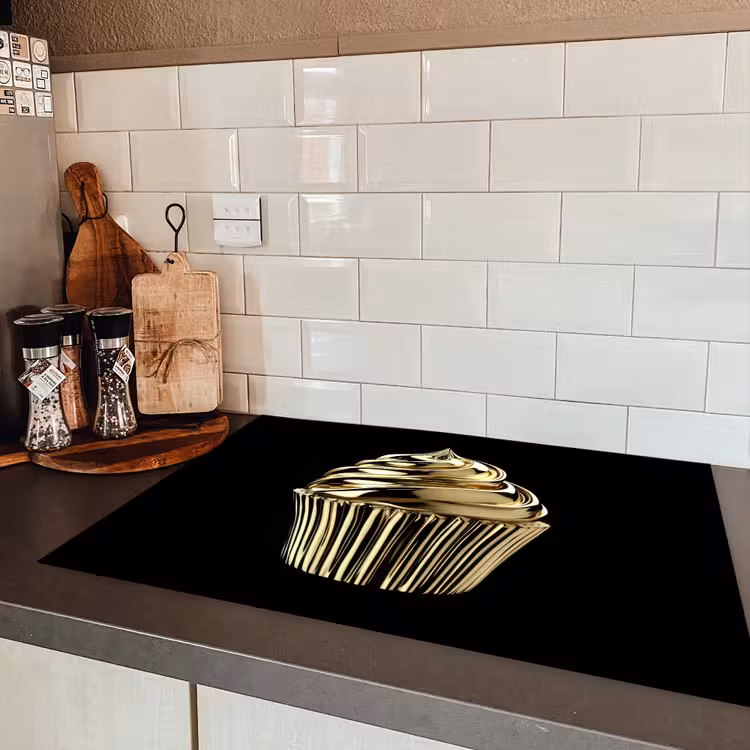 Cupcake - Eten - Goud - Zwart Inductie beschermer vinyl 3mm klein -sfeer3