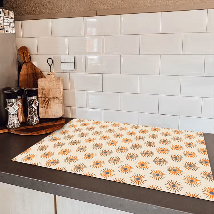 Madelief - Patroon - Oranje Inductie beschermer vinyl 3mm klein 276 -sfeer3