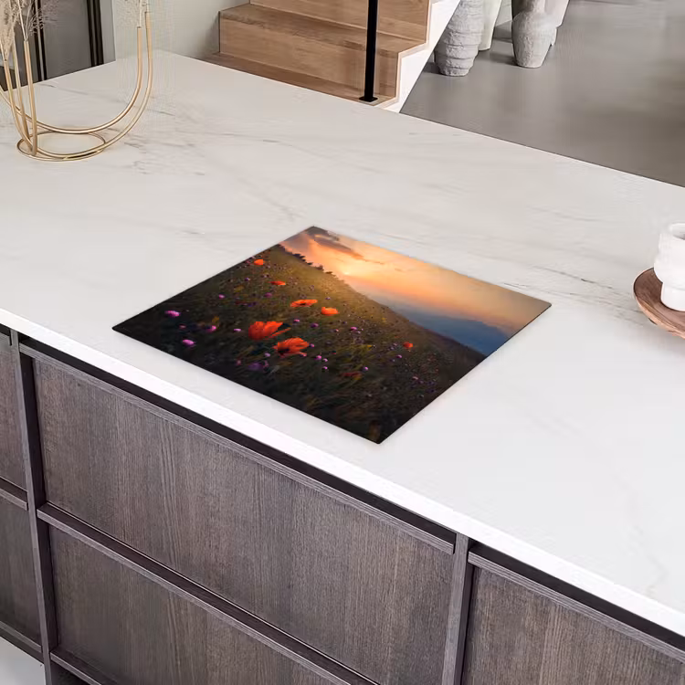 Bloemenveld - Gras - Bloemen - Planten - Zonsondergang - Oranje Inductie beschermer vinyl 3mm middel -sfeer8