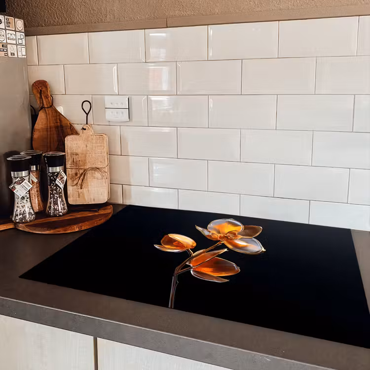 Bloem - Orchidee - Oranje Inductie beschermer vinyl 3mm klein -sfeer3