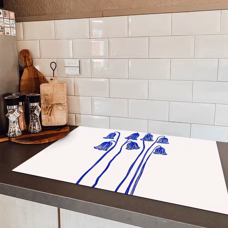 Bloemen - Blauw - Lijnen - Bloemblaadjes Inductie beschermer vinyl 3mm klein -sfeer3