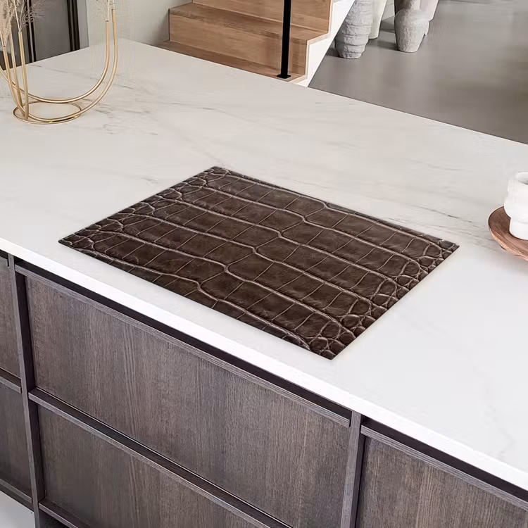 Leer - Krokodil - Mat Inductie beschermer vinyl 3mm klein -sfeer8