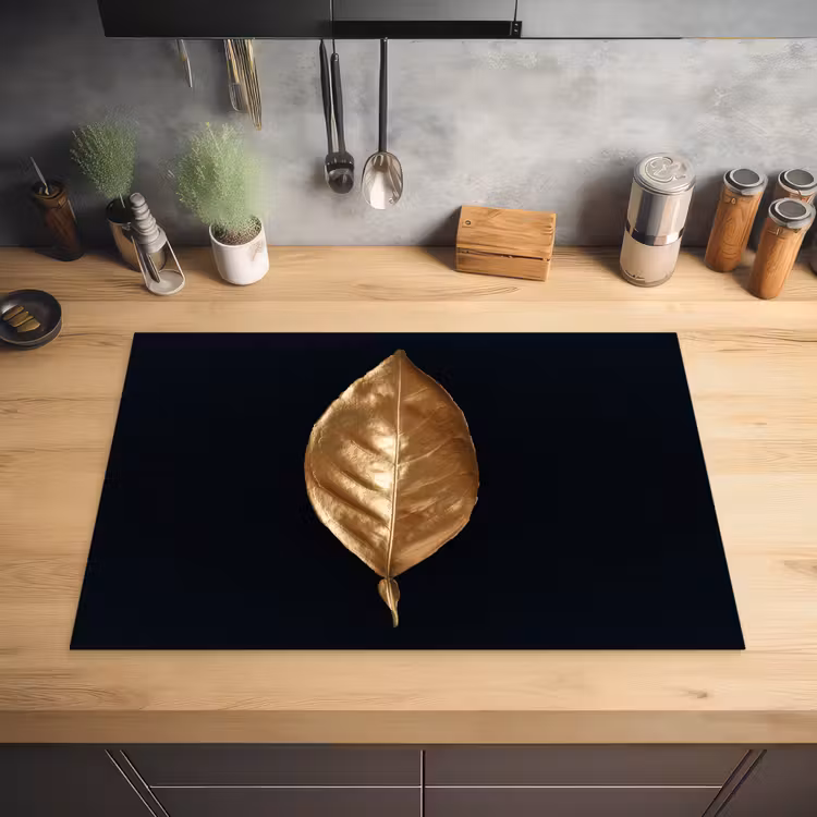Bladeren - Chic - Goud - Planten - Zwart Inductie beschermer vinyl 3mm klein -sfeer5