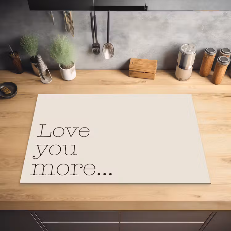 Minimalistisch - Love - Beige Inductie beschermer vinyl 3mm klein -sfeer5