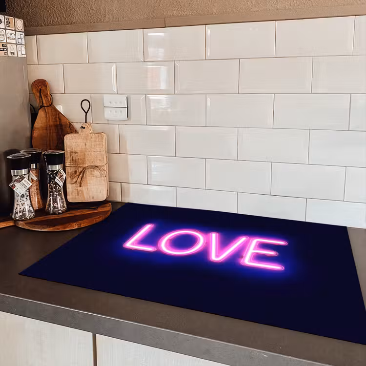 Neon - Love - Valentijn Inductie beschermer vinyl 3mm klein -sfeer3