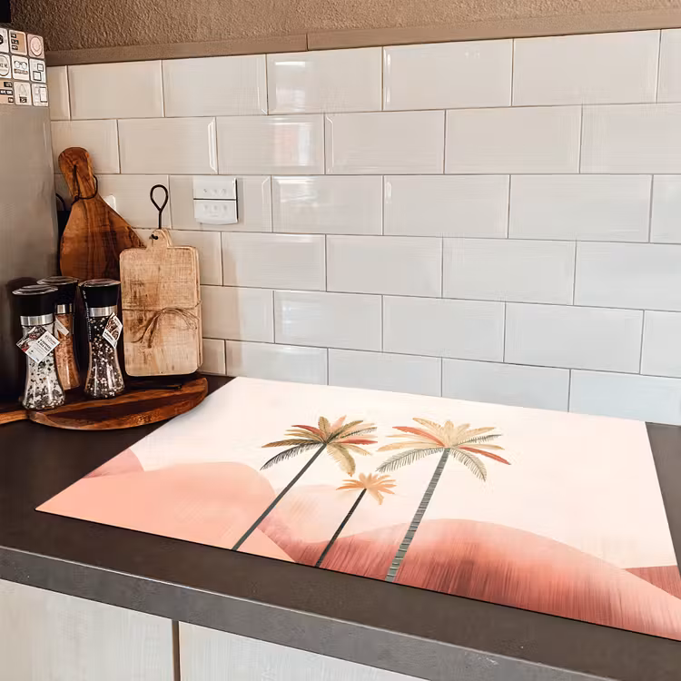 Palmbomen - Heuvels - Minimalistisch - Zachtroze Inductie beschermer vinyl 3mm klein -sfeer3