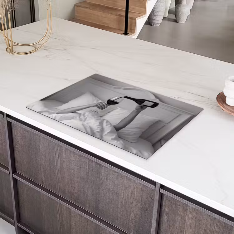Lakens - Armen - Wijn - Glas Inductie beschermer vinyl 3mm klein -sfeer8