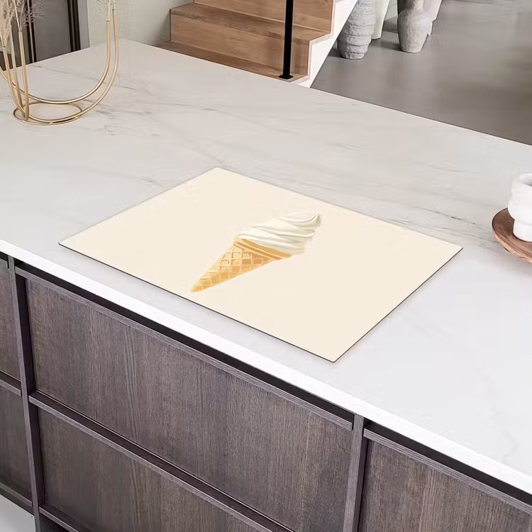 Softijs - Hoorntje - Wit Inductie beschermer vinyl 3mm klein -sfeer8