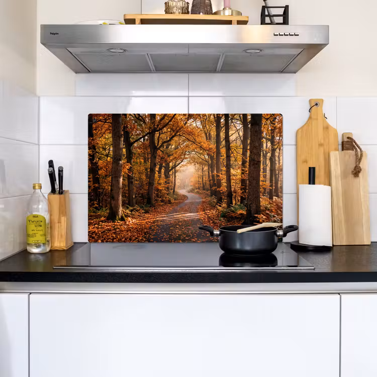 Bospad - Herfstbos - Bladeren - Oranje - Nostalgisch Inductie beschemer met haakjes klein -sfeer2