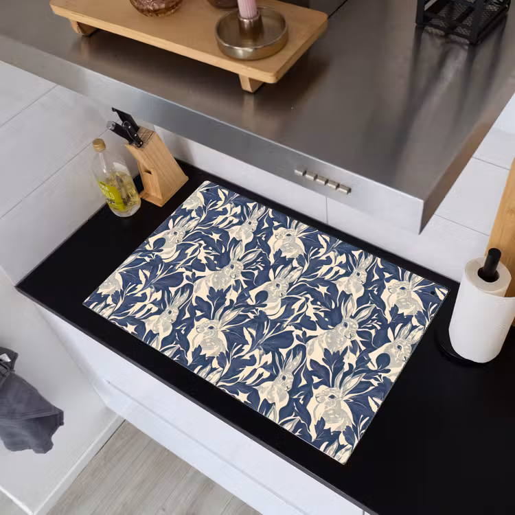 Hazen - Bladeren - Patroon - Blauw - Beige Inductie beschemer met haakjes klein 777 -sfeer1