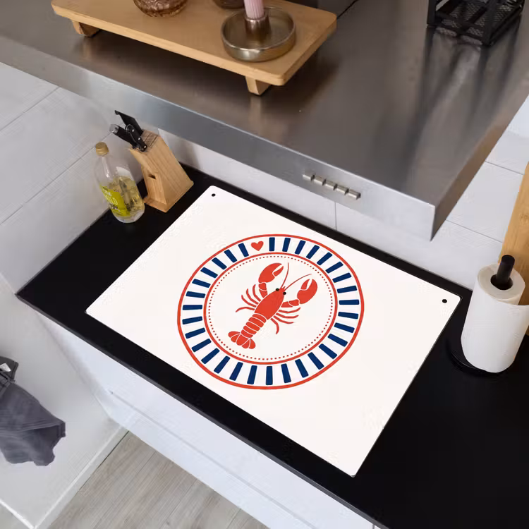 Zeeleven - Kreeft - Embleem - Grafisch - Rood Inductie beschemer met haakjes klein -sfeer1