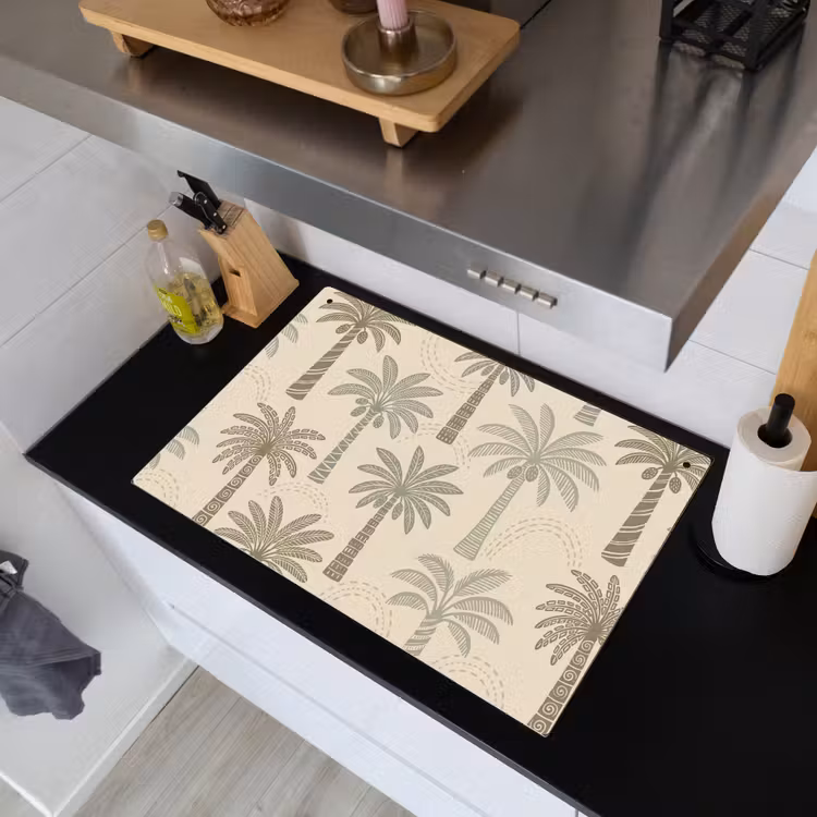 Palmbomen - Patroon - Tropisch - Beige Inductie beschemer met haakjes klein -sfeer1