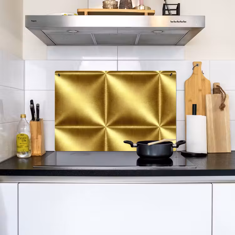 Textuur - Geborsteld Goud - Industrieel - Metallic Inductie beschemer met haakjes klein 777 -sfeer2
