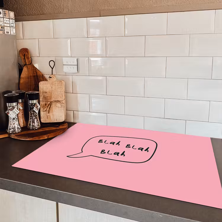 Tekstwolkje - BLAH BLAH BLAH - Roze Inductie beschermer vinyl 3mm klein -sfeer3