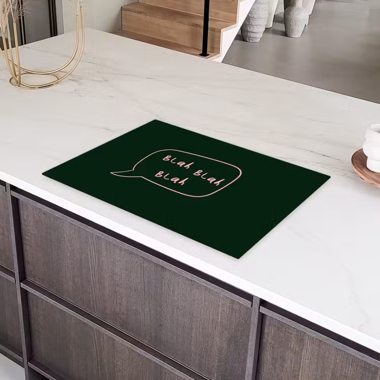 Tekstwolkje - Donkergroen - BLAH BLAH BLAH Inductie beschermer vinyl 3mm klein -sfeer8