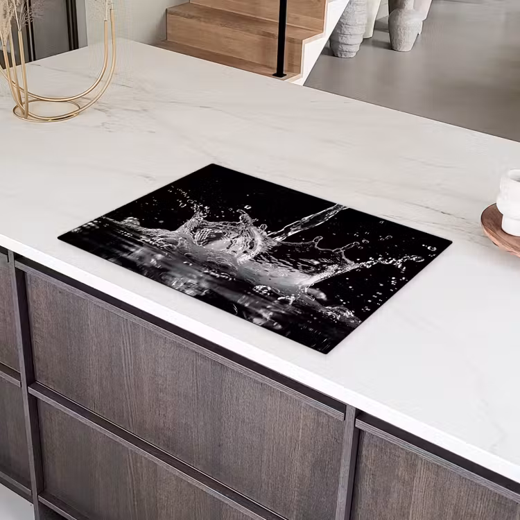 Water - Splash - Zwart Inductie beschermer vinyl 3mm klein -sfeer8