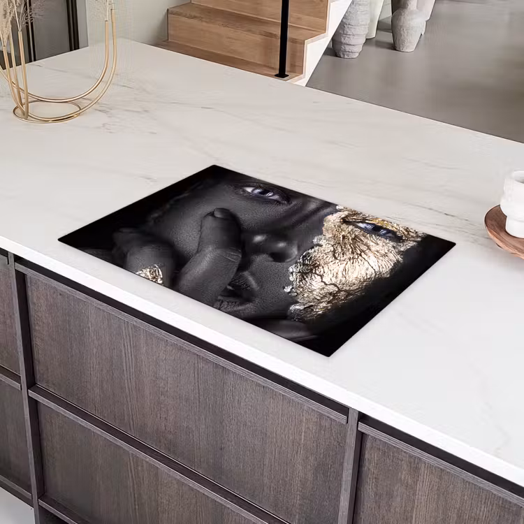 Vrouw - Goud - Zwart - Schmink - Luxe Inductie beschermer vinyl 3mm klein -sfeer8
