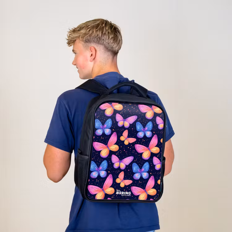 Kleurrijke vlinders in roze en blauw Rugzak - Zwart middel -sfeer8