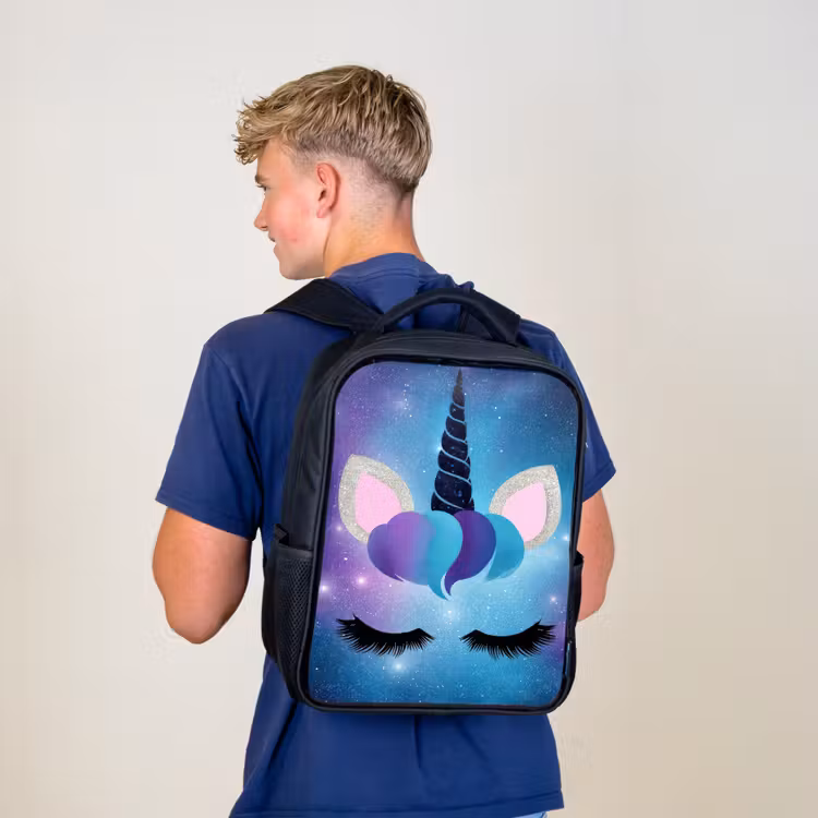 Eenhoorn - Sterren - Magisch - Blauw Rugzak - Zwart middel -sfeer8
