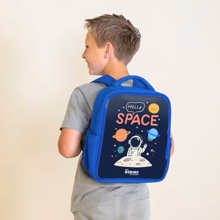 Astronaut - Quote - Planeten - Sterren Kinderrugzak - Blauw middel -sfeer2