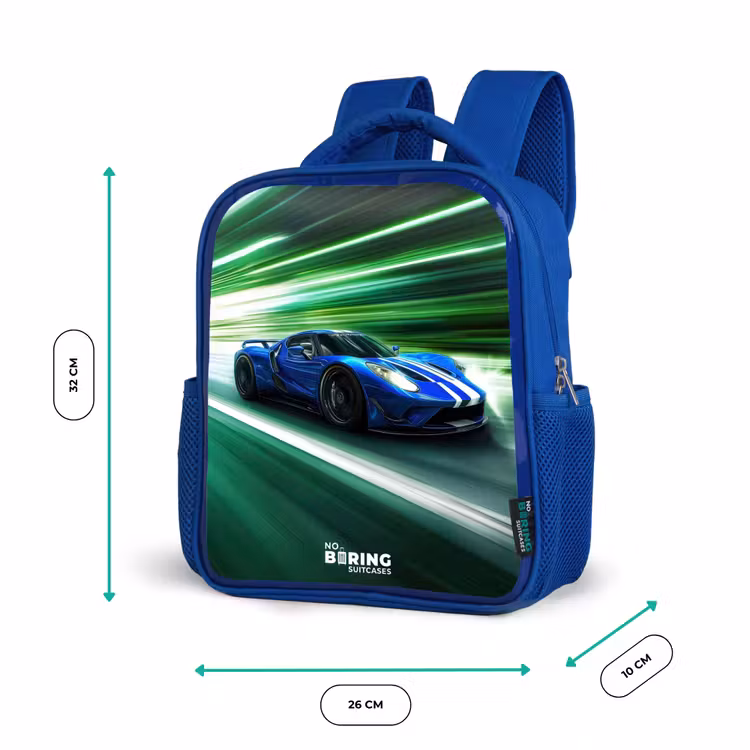 Blauwe raceauto met strepen in groene tunnel Kinderrugzak - Blauw middel -productfoto_formaten