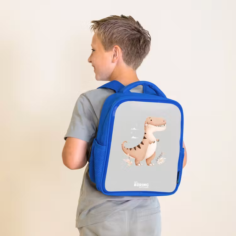Dino in beige en grijze kleuren Kinderrugzak - Blauw middel -sfeer2