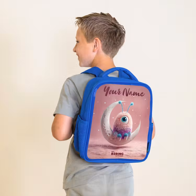 Maanwip met Pluizig Wezentje Kinderrugzak - Blauw middel -sfeer2