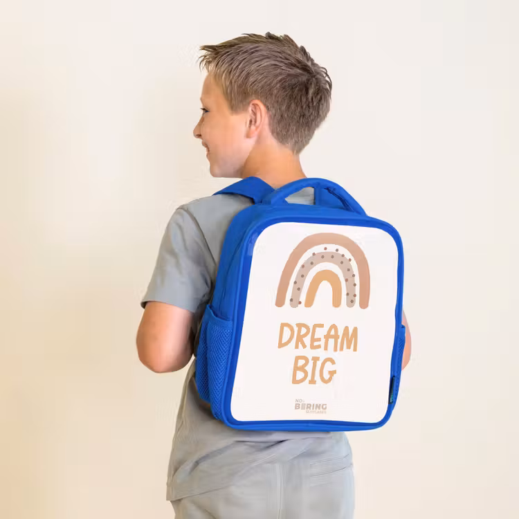 Regenboog met de quote 'Dream Big' Kinderrugzak - Blauw middel -sfeer2