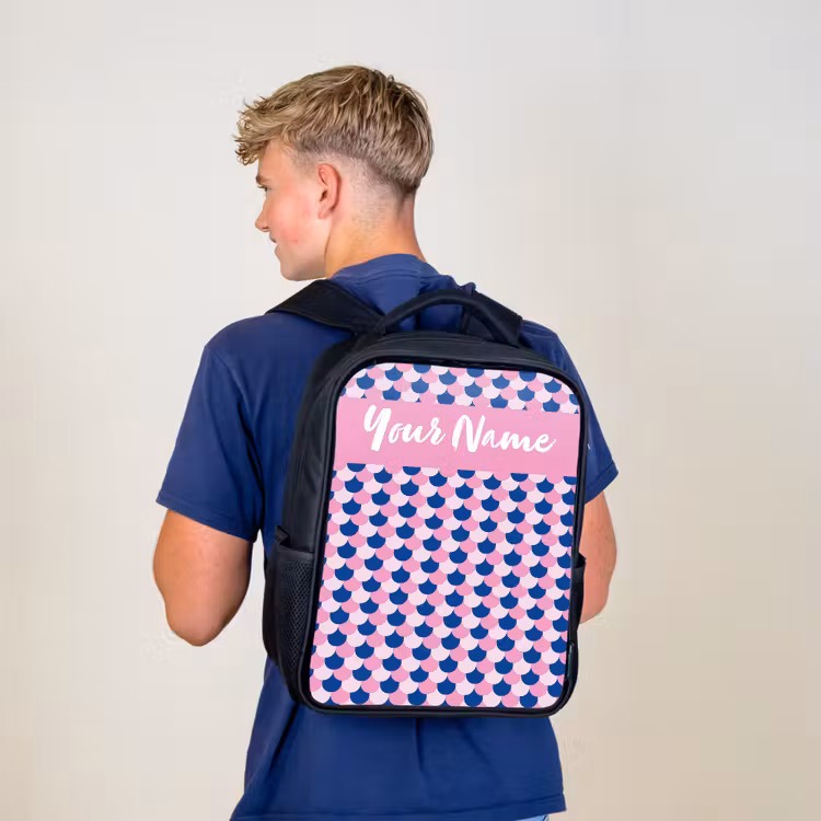 Schubben - Patroon - Blauw - Roze Rugzak - Zwart middel -sfeer8