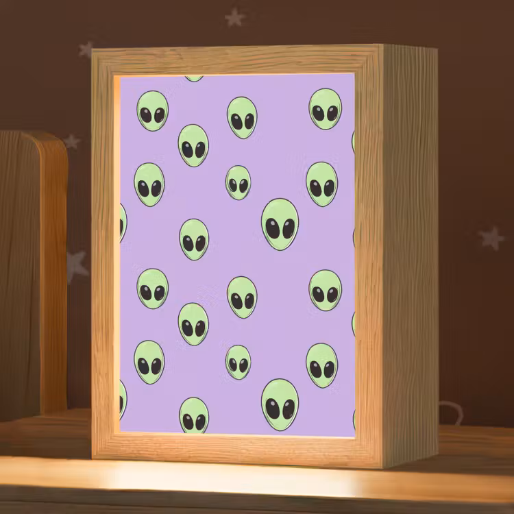 Alien - Retro - Lila Light Box met kabel (Kinderlampje) klein 904 -zzz_3d_website