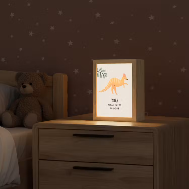 Dino - Quote - Dinosaurus - Beige Light Box met kabel klein -sfeer1_kind