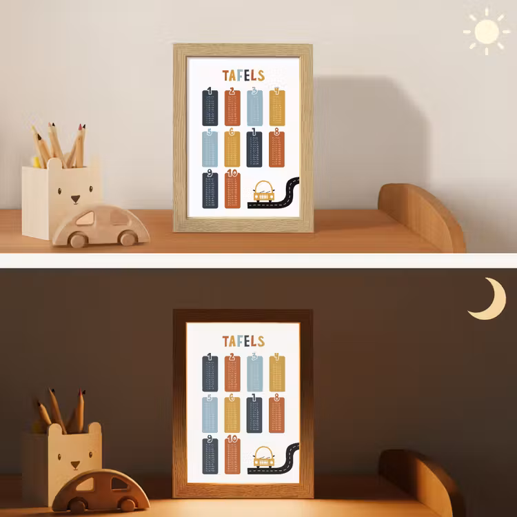 Tafels van vermenigvuldiging - Leren rekenen voor kinderen - Getallen oefenen - Cijfers - Auto Light Box met kabel klein -sfeer3_kind