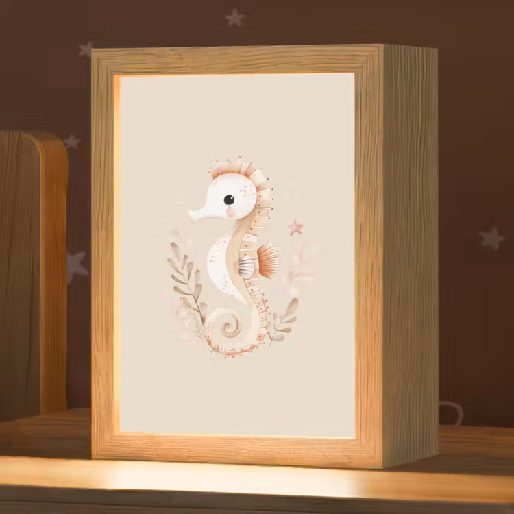 Zeepaardje - Zeewier - Beige Light Box met kabel klein -zzz_3d_website