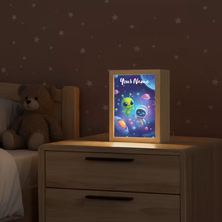 Alien - Astronaut - Ruimte - Planeten Light Box met kabel (Kinderlampje) klein -sfeer1_kind