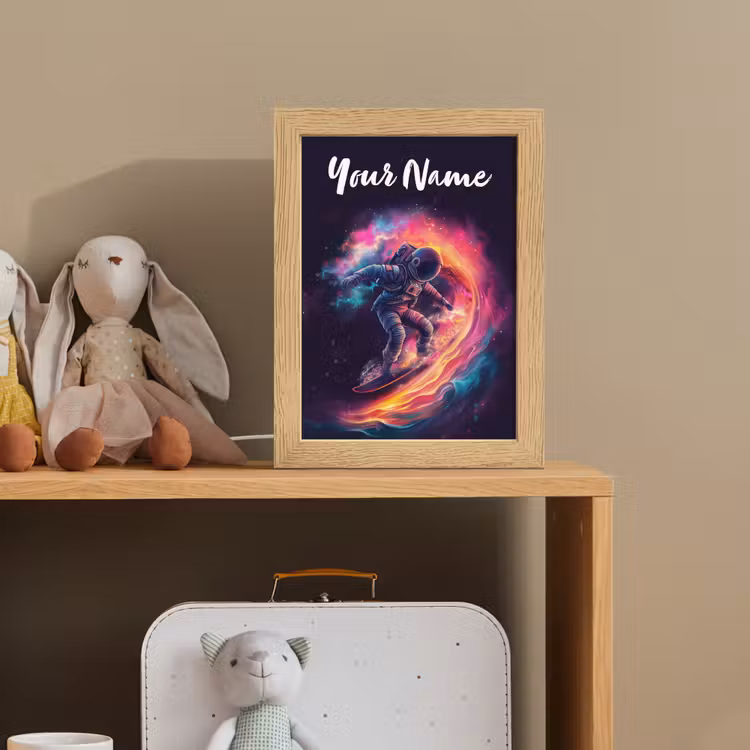 Astronaut - Ruimte - Surfen - Kleurrijk Light Box met kabel (Kinderlampje) klein -sfeer2_kind