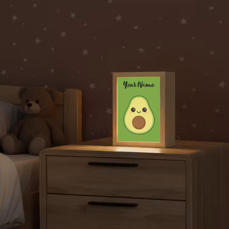 Avocado - Groen - Pit - Gezichtje Light Box met kabel (Kinderlampje) klein -sfeer1_kind
