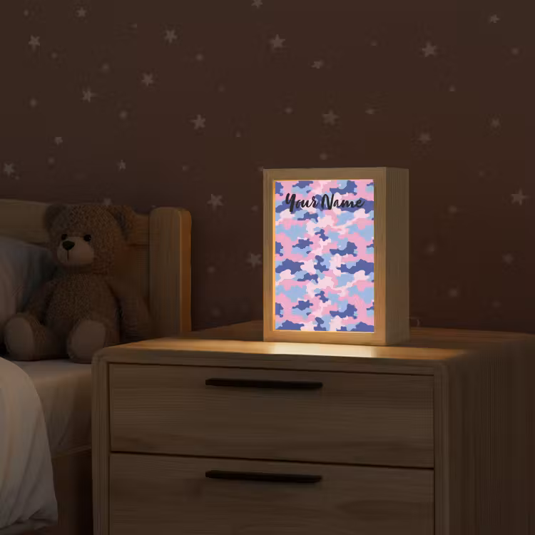 Camouflage - Roze - Blauw Light Box met kabel (Kinderlampje) klein -sfeer1_kind