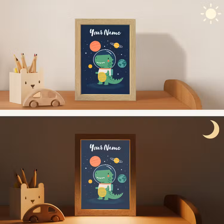 Dino - Ruimtepak - Planeten Light Box met kabel (Kinderlampje) klein -sfeer3_kind
