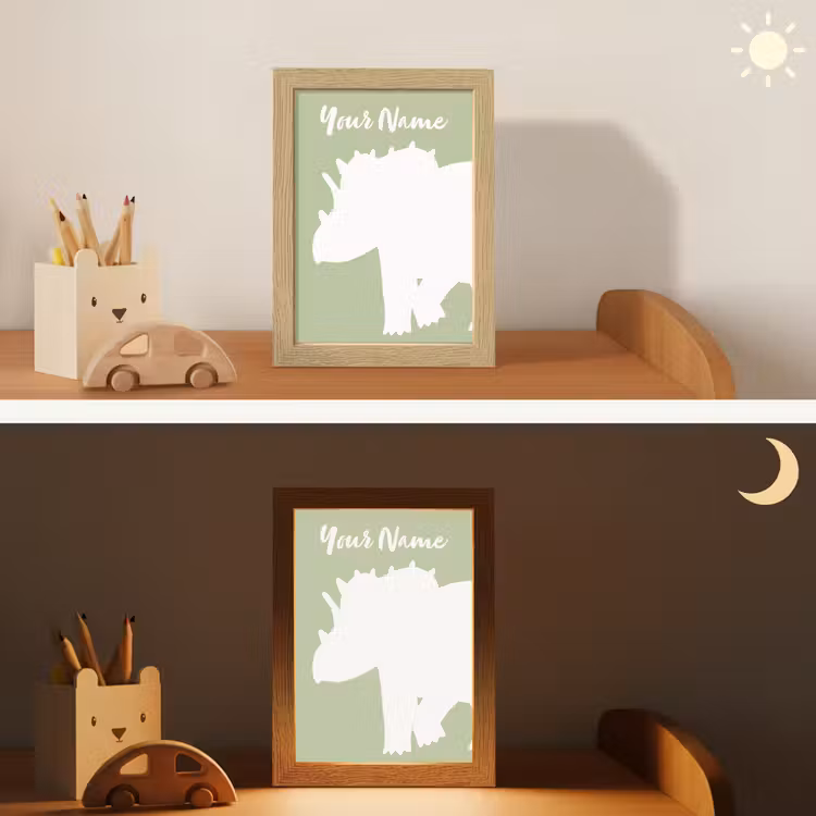 Dino - Triceratops - Dinosaurus - Groen Light Box met kabel (Kinderlampje) klein -sfeer3_kind