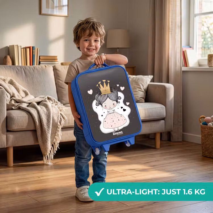 Kleine prinses op zwarte achtergrond Kinderkoffer - Blauw klein -sfeer2_EN