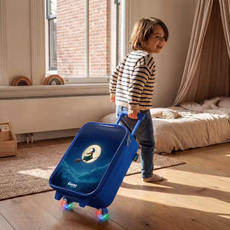 Nachtelijke Vlucht over het Woud Kinderkoffer - Blauw klein -sfeer1