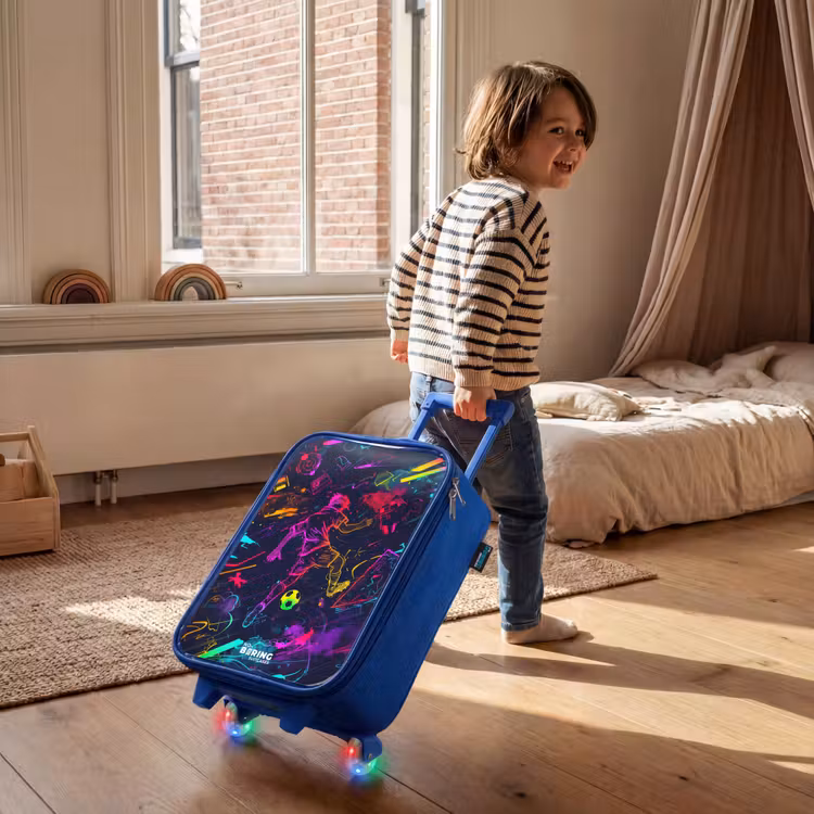 Straatvoetbal in ruimtekleuren Kinderkoffer - Blauw klein -sfeer1